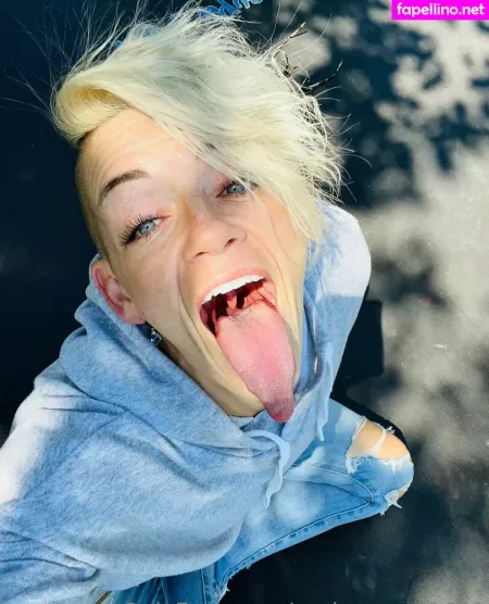 Sashamoon1621 OnlyFans Thumbnail #qNvzA1T2Pf