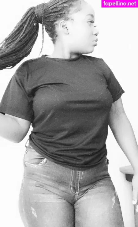 Sashana Gapeteaser OnlyFans Thumbnail #Ffyf6RTcvB