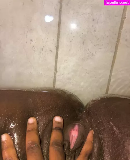 Sashana Gapeteaser OnlyFans Thumbnail #RBKMzmTi0y