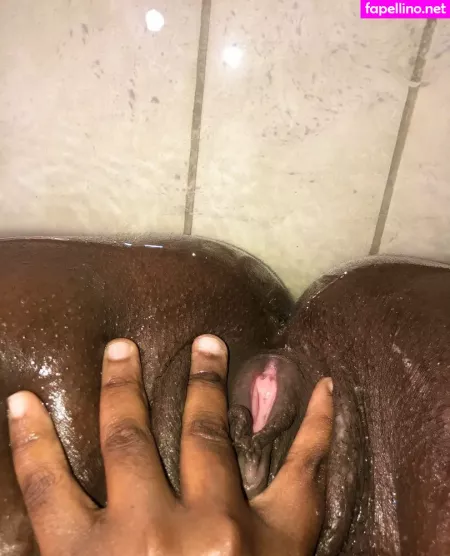 Sashana Gapeteaser OnlyFans Thumbnail #roWEd0z21q