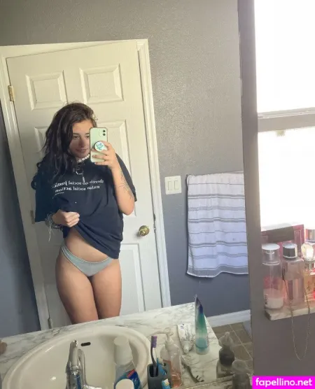 Sashanorth OnlyFans Thumbnail #k6FmGBSOlw