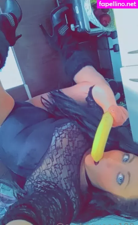 Sashaqueen100 OnlyFans Thumbnail #JQ9lWV0U06