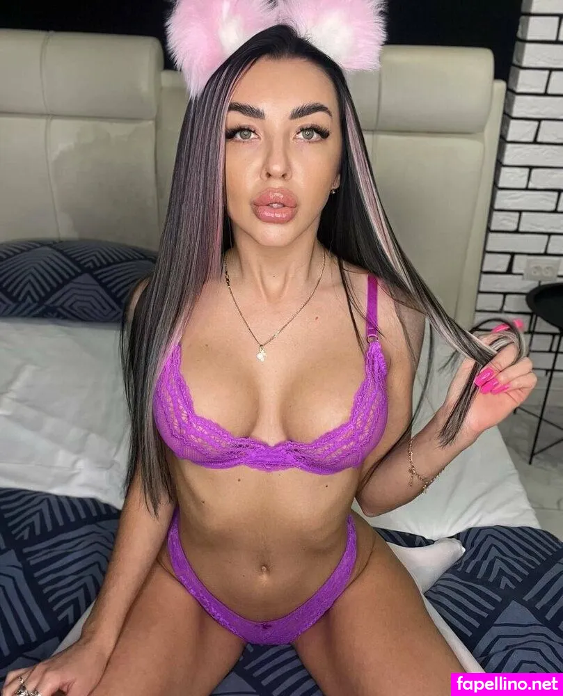 _sasha.savage_, sashasavagesss Nude Leaked OnlyFans Photo #9roAPCcVMJ