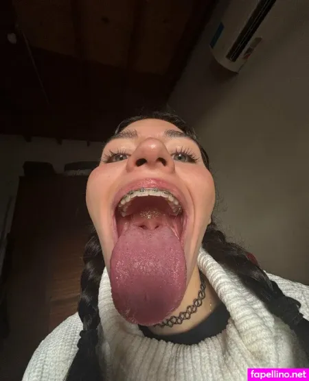 Sashasexymouthh OnlyFans Thumbnail #Wftz2bTjoC