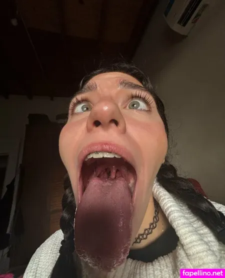 Sashasexymouthh OnlyFans Thumbnail #bw5wbppkGF