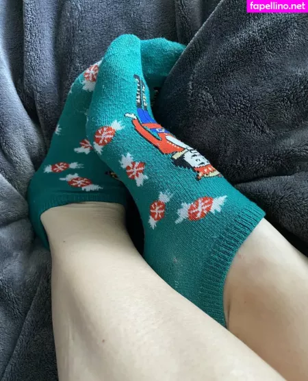 Sashasfeetishxo OnlyFans Thumbnail #2p7UQBFwtN