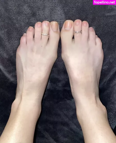 Sashasfeetishxo OnlyFans Thumbnail #3hZeAO1gmu