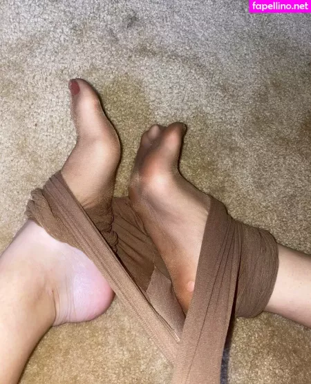 Sashasfeetishxo OnlyFans Thumbnail #SBjh3gdU3Z