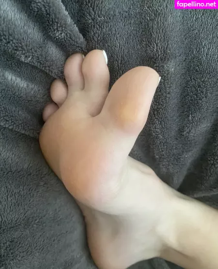 Sashasfeetishxo OnlyFans Thumbnail #nqOqo3ICaV