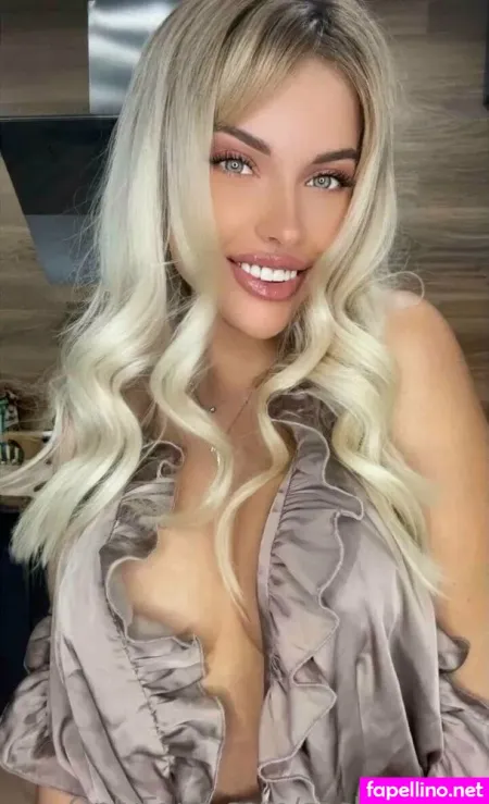 Sashaspark Kiss OnlyFans Thumbnail #TBHPe83cal