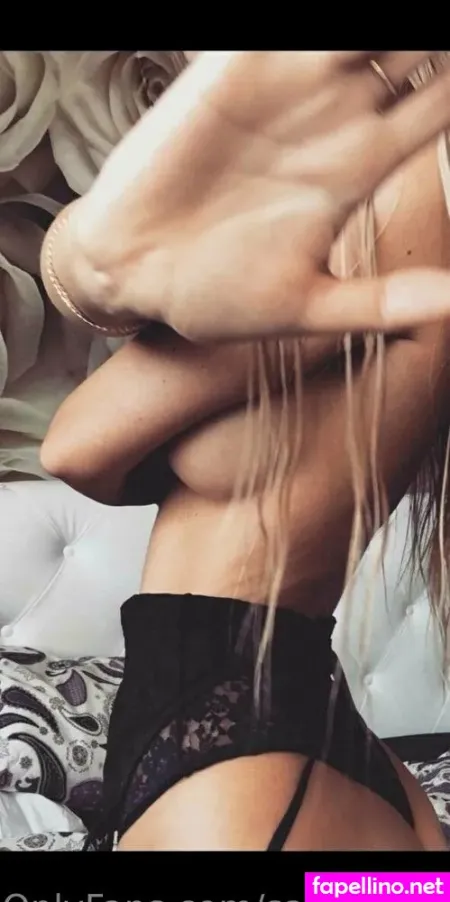 Sashaspark Kiss OnlyFans Thumbnail #tMLrFCyLtn