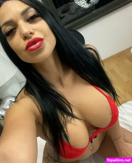 Sashastormus OnlyFans Thumbnail #n2ODtmc1Om