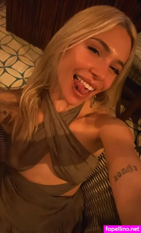 Sashasunshinexxx OnlyFans Thumbnail #t87tWVZEzM
