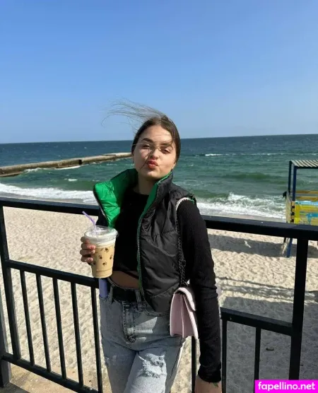 Sashasweetpie OnlyFans Thumbnail #NMK1BbkGbs