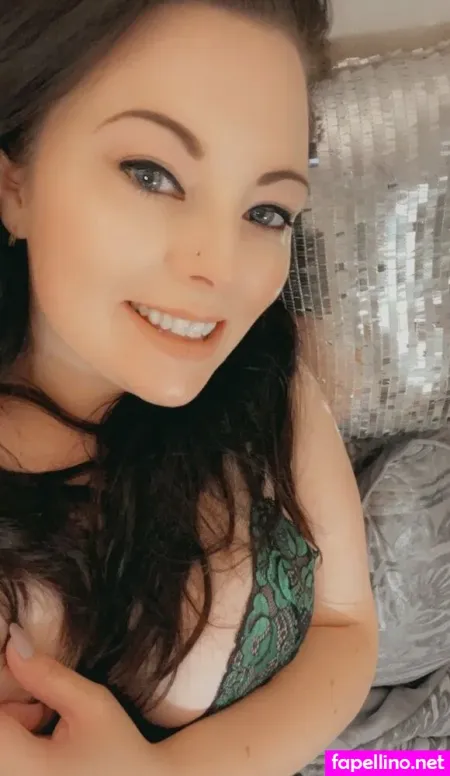 Sashataylorxoxo OnlyFans Thumbnail #IYqJEm5xy1