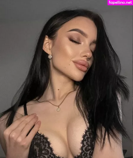 Sasherraa OnlyFans Thumbnail #NA1LjXh3T2