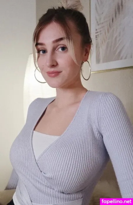 Sashka OnlyFans Thumbnail #8rnBymVORU