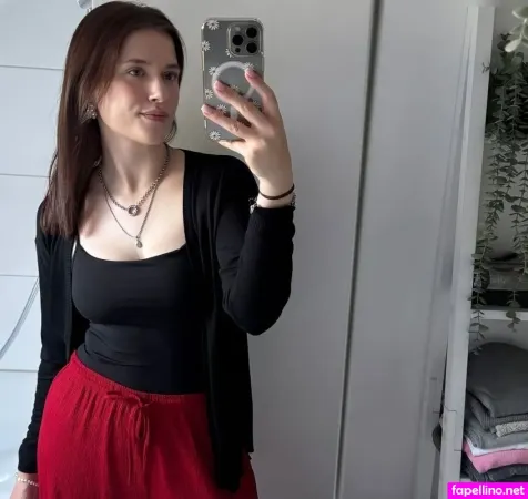 Saskia Frhlich OnlyFans Thumbnail #4NQQ1fA02J