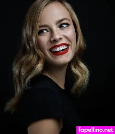 Saskia Rosendahl OnlyFans Thumbnail #cW7DHfFkU4
