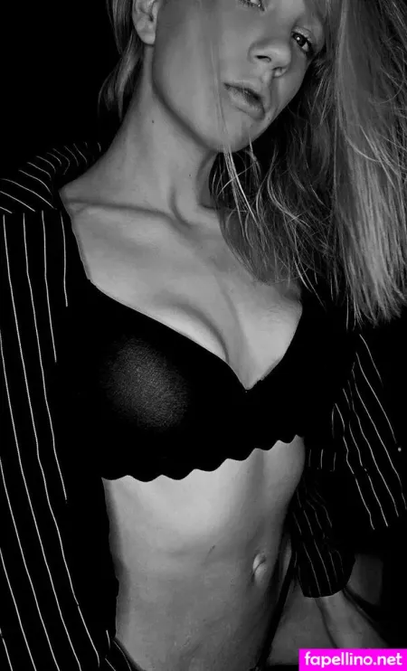 Saskia Tatjana Prang OnlyFans Thumbnail #84OYMX8TDB