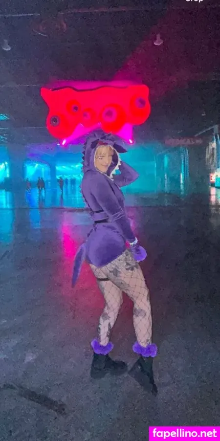 Sassiblondii OnlyFans Thumbnail #ovie1lv52W