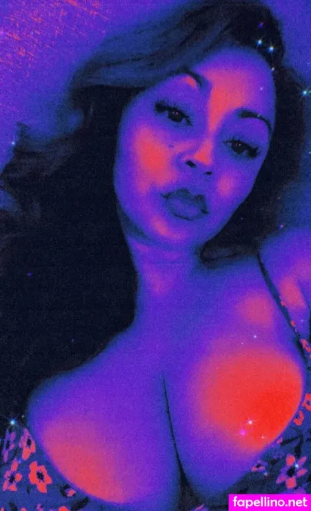 Sassigirl69 OnlyFans Thumbnail #EWRaK8kdva