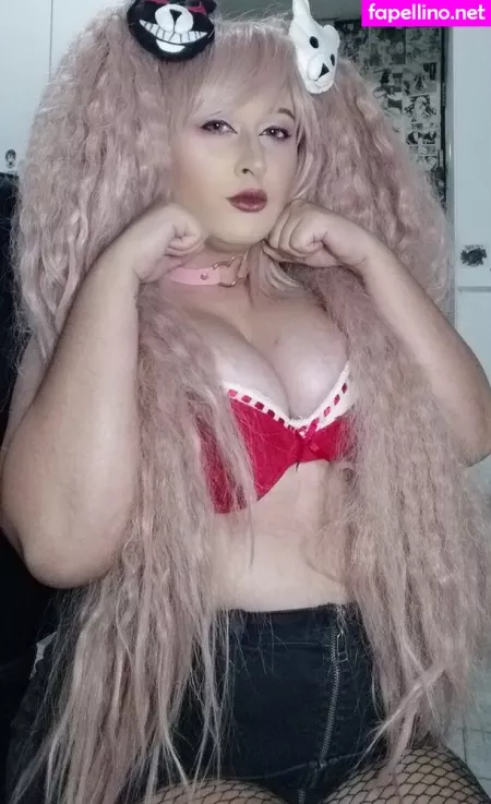 Sassnessie OnlyFans Thumbnail #uKzXzDgSxu