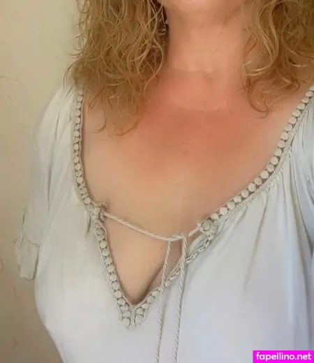 Sassy Green OnlyFans Thumbnail #HzT1ftMdFa