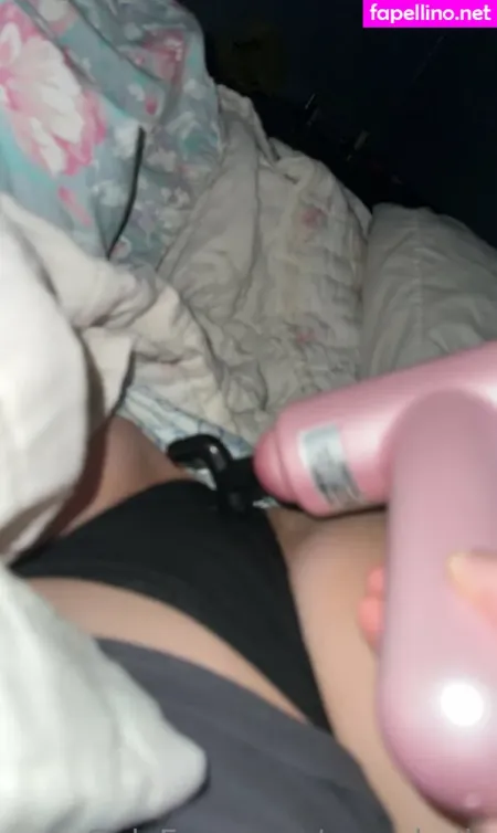 Sassyholly OnlyFans Thumbnail #RkjRfoTdkJ