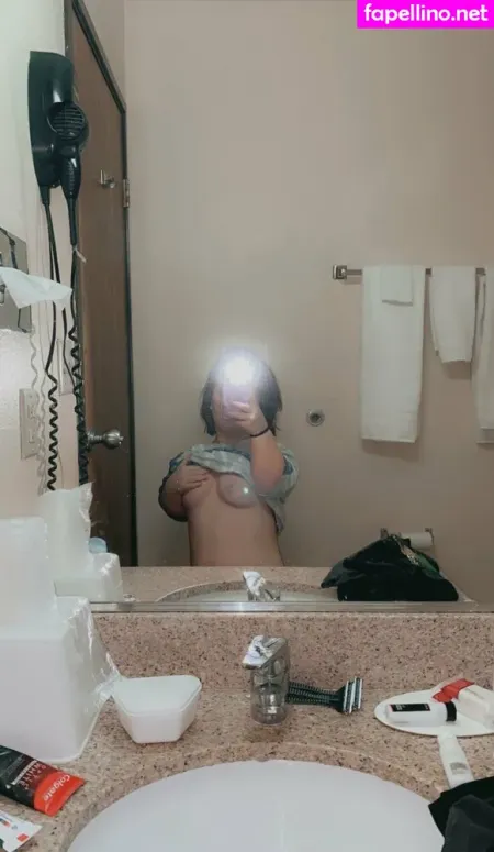 Sassyholly OnlyFans Thumbnail #Tzn4eDRSRm