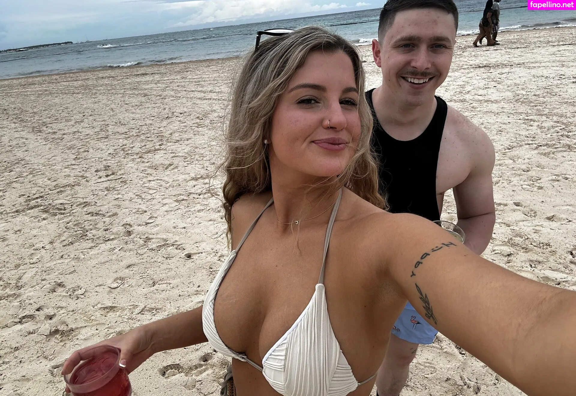 ItsChrissyTV, itschrissyyy, sassqueentv, sassylipss Nude Leaked OnlyFans Photo #5aZZeRDs2t