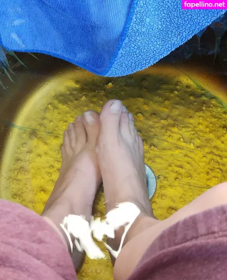 Sassylittlefeet OnlyFans Thumbnail #6gR95gFI1Y