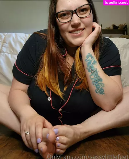Sassylittlefeet OnlyFans Thumbnail #NpmtnOMtZU