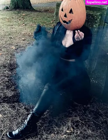 Sassylittlefeet OnlyFans Thumbnail #zi26hPJWIl