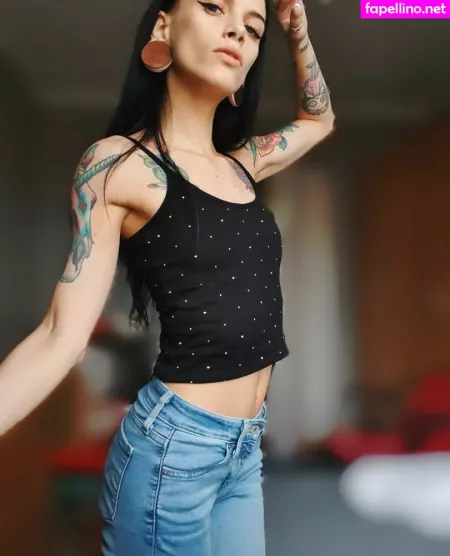 Satana696969 OnlyFans Thumbnail #rKwHD0WogA