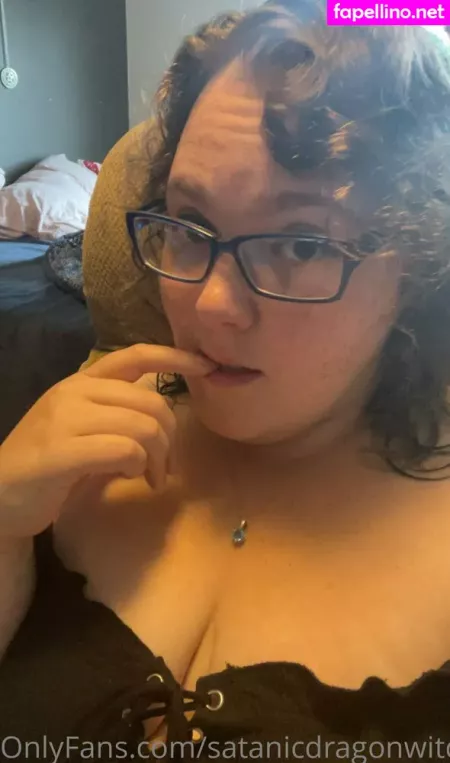 Satanicdragonwitch OnlyFans Thumbnail #2lxBBCg4QF