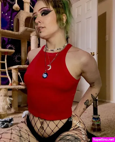 Satanzunicornfreeaccount OnlyFans Thumbnail #Ez6Vncc4Bp