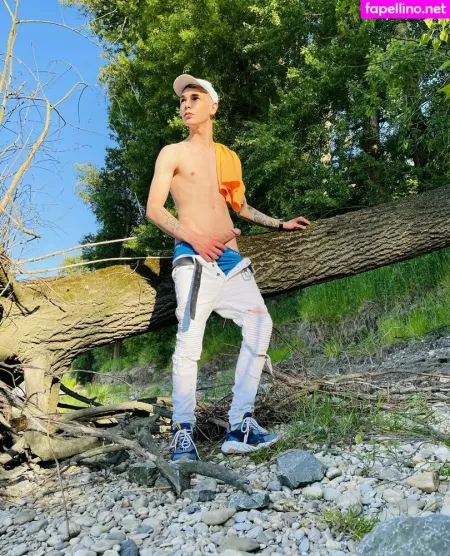 Satin Boys Tc OnlyFans Thumbnail #VlG9xV6uvr