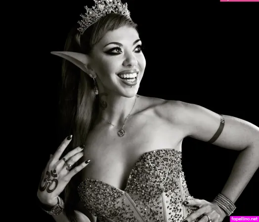 Satine Phoenix OnlyFans Thumbnail #JPPUonw3UJ