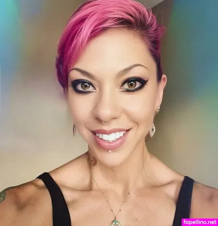 Satine Phoenix OnlyFans Thumbnail #bdfEgPoZ1q