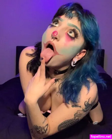 Sativa Raye Main Profile Photo