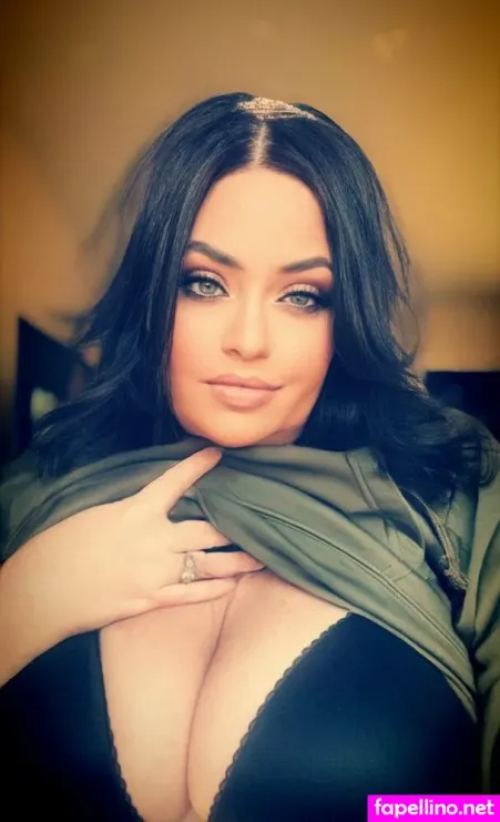 Sativadiva78 OnlyFans Thumbnail #t3FMXN7d0B