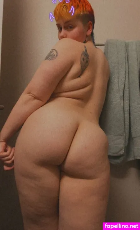 Saturnflower97 Main Profile Photo