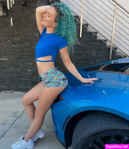 Sav The Booty Queen 5 OnlyFans Thumbnail #CP8b72Aa7l