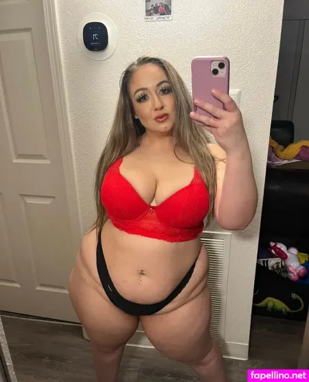 Savagelilbihhh OnlyFans Thumbnail #DI9eM5o4SK