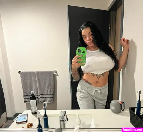 Savana Ginger OnlyFans Thumbnail #9UG7K01B4h