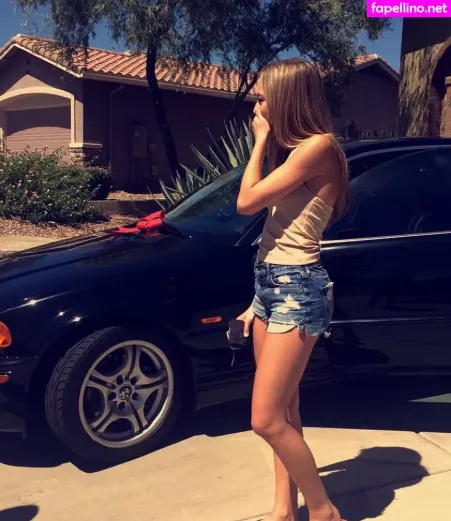 Savanah Moss OnlyFans Thumbnail #igObXMjWEq