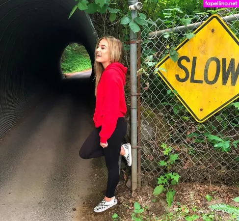 Savanah Moss OnlyFans Thumbnail #oxenEYr2ry