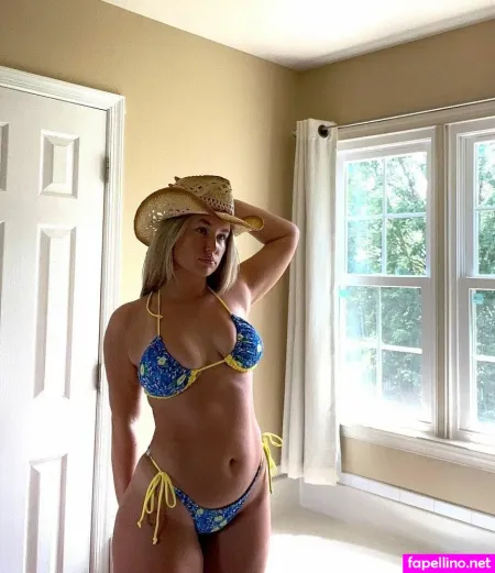 Savanna 2002 OnlyFans Thumbnail #J2sXb7bfmp