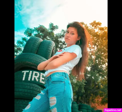 Savannah Ellis OnlyFans Thumbnail #T3eSx5bR4l
